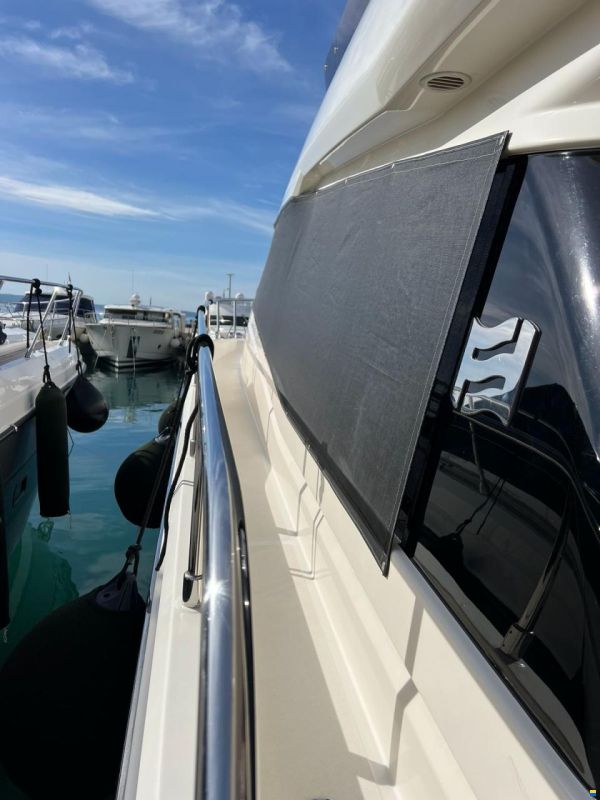 Ferretti 450