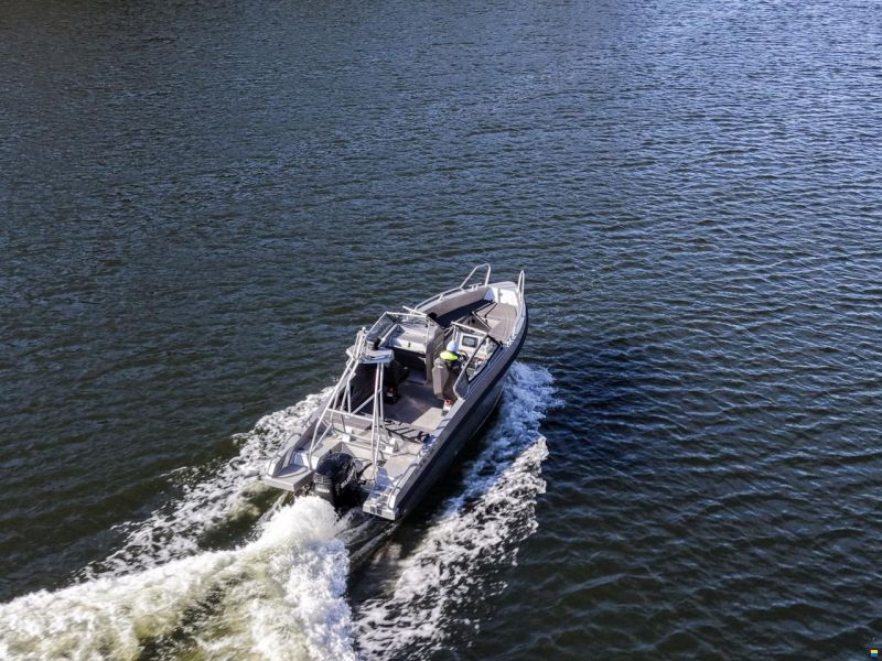 UMS-Boat 805 DC