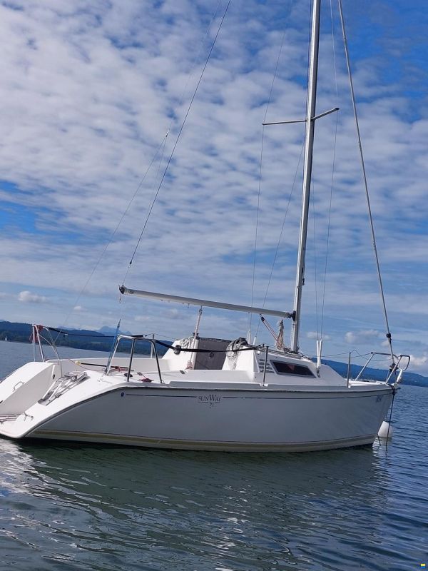 Jeanneau Sun Way 21 mit Bojenplatz