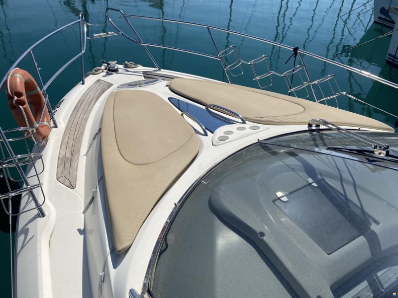 Cranchi Endurance 33