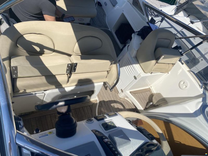Cranchi Endurance 33