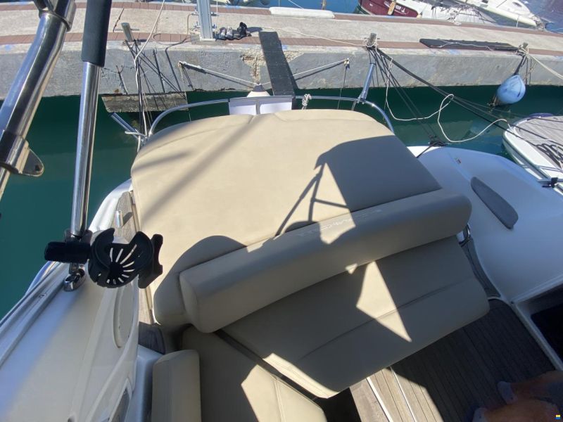 Cranchi Endurance 33