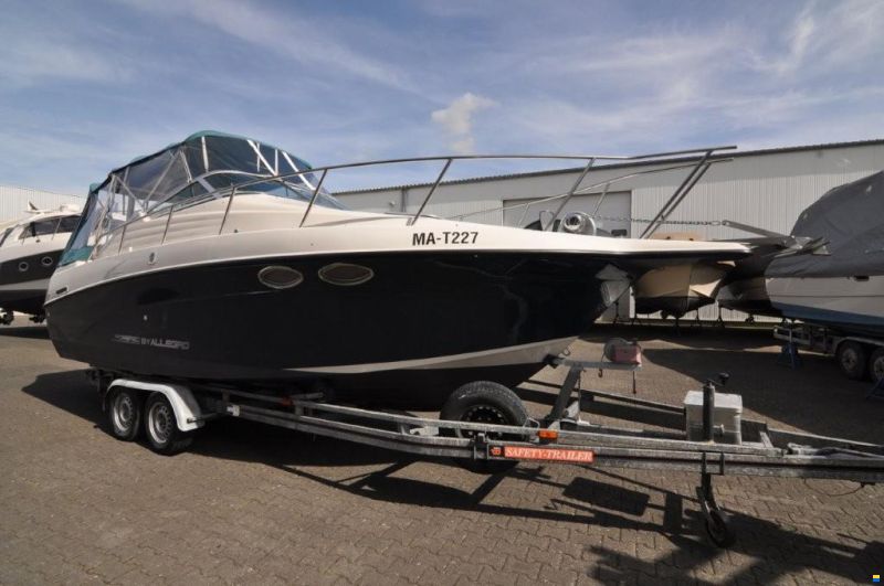 Crownline 765