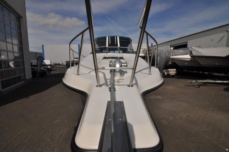 Crownline 765