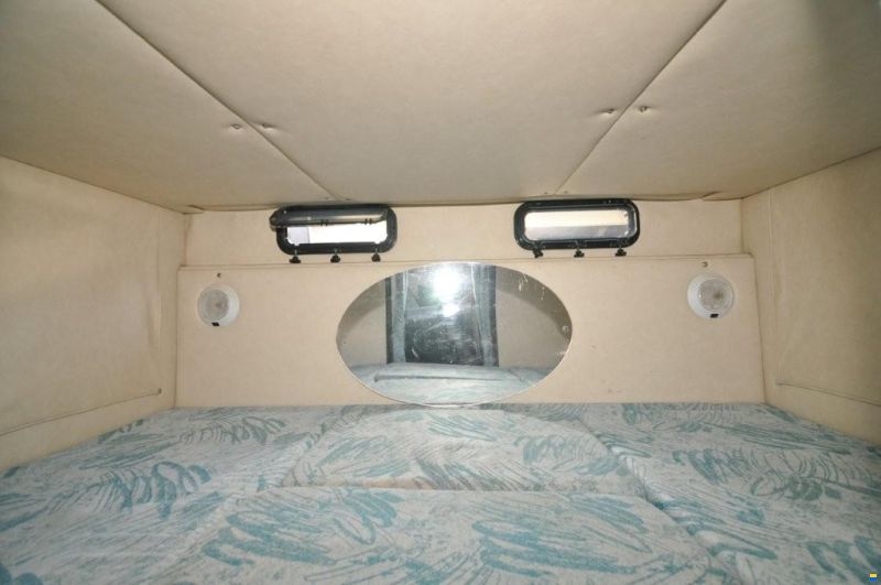 Crownline 765