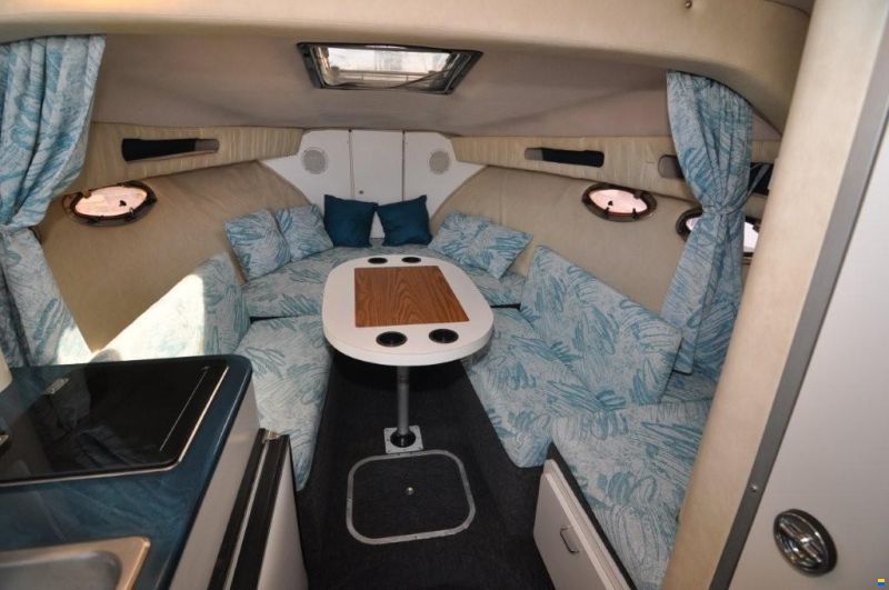 Crownline 765