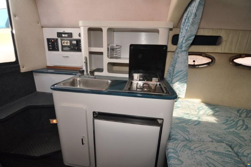 Crownline 765