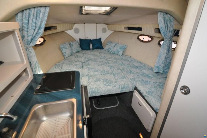 Crownline 765