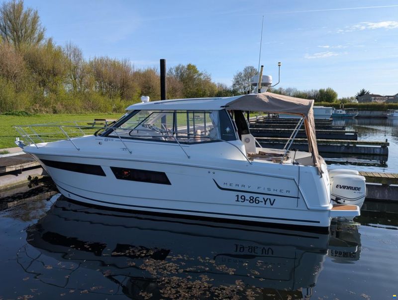Jeanneau Merry Fisher 855