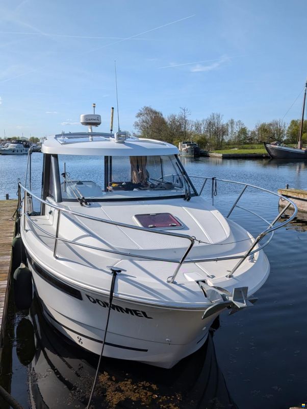 Jeanneau Merry Fisher 855