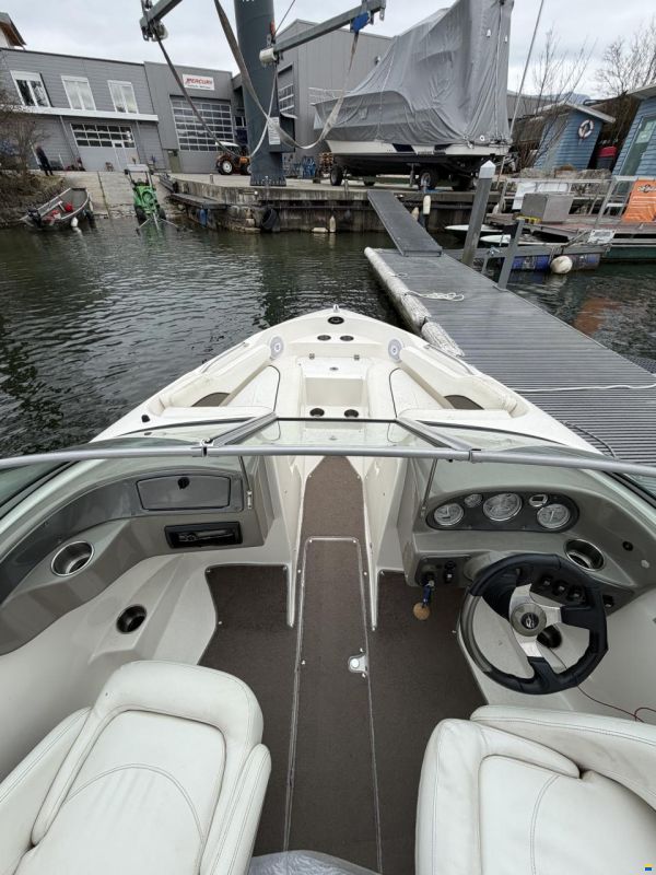 Rinker Captiva 192 Bowrider