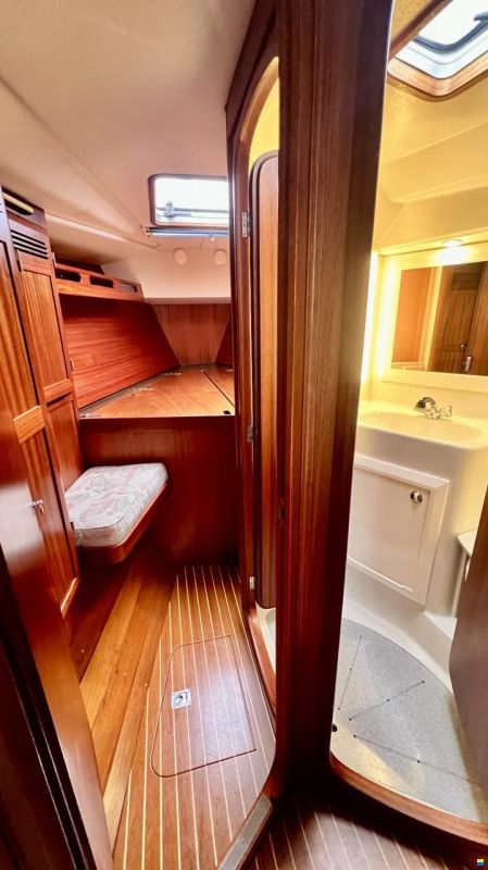 Sweden Yachts 390