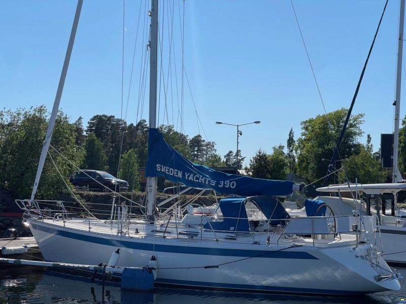 Sweden Yachts 390