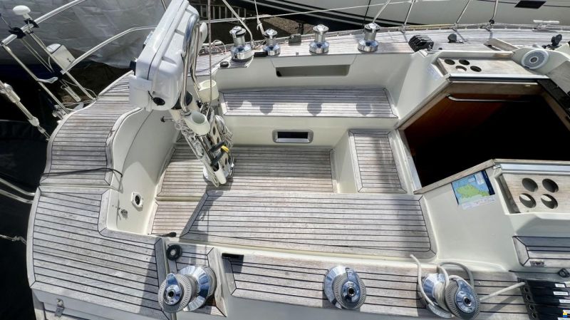 Sweden Yachts 390