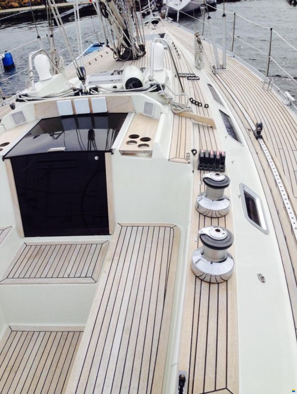 Sweden Yachts 390