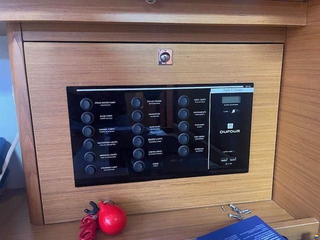 Dufour 430 GL
