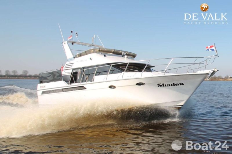 Ocean Alexander AC 390