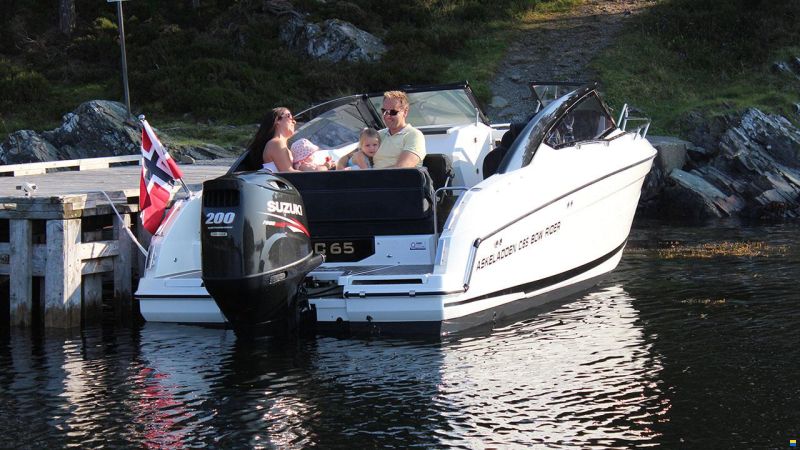 Parker 690 Bow Rider