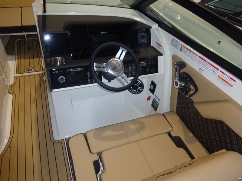 Sea Ray 290 SDXE