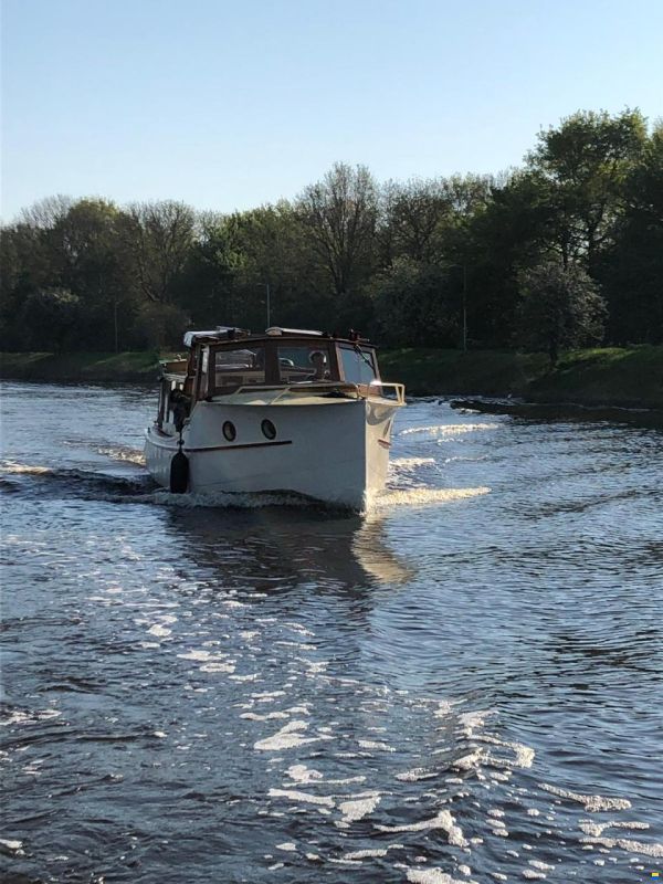 Bakdekker Salonboot