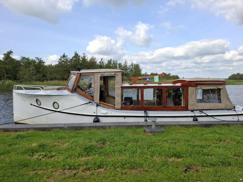 Bakdekker Salonboot