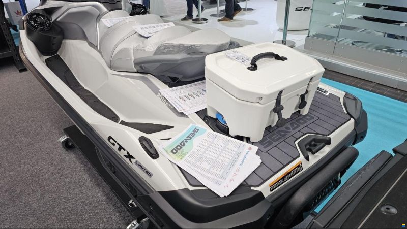 Sea-Doo GTX 325 Limited White Pearl