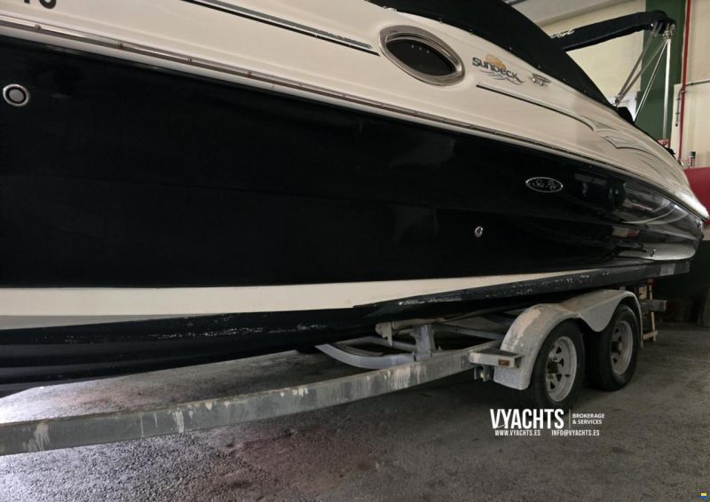 Sea Ray 240 SD