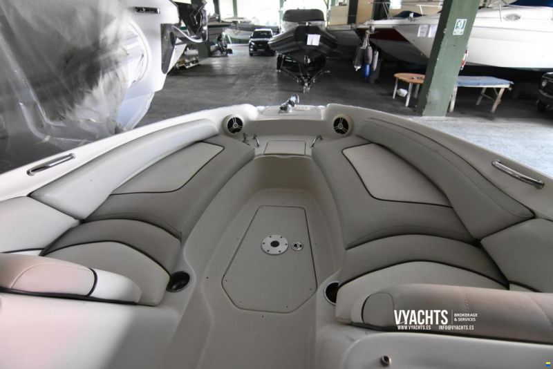Sea Ray 240 SD