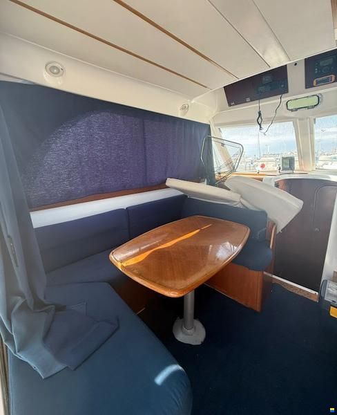 Beneteau Antares 9