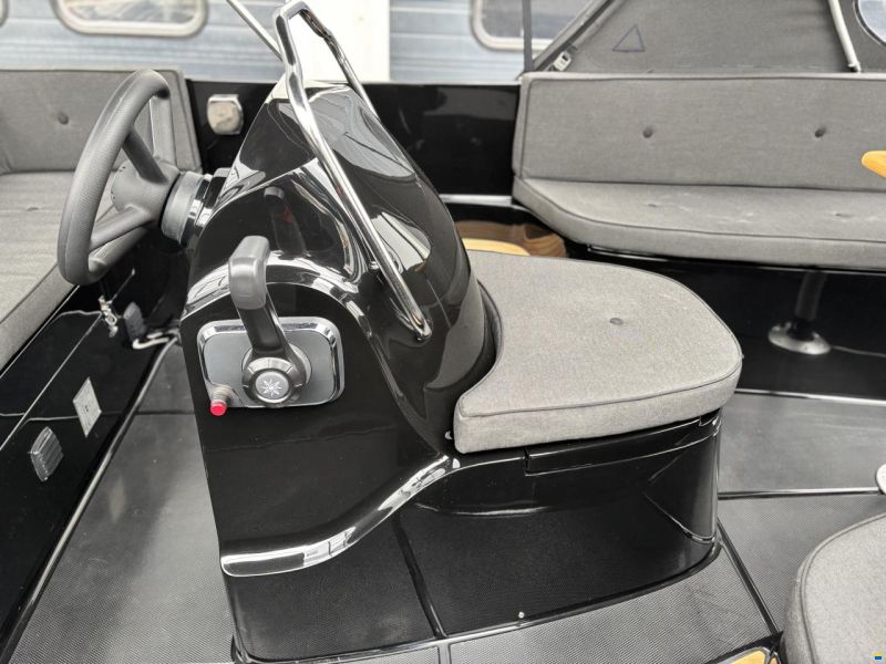 Oud Huijzer 600 Tender