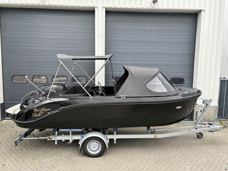 Oud Huijzer 600 Tender