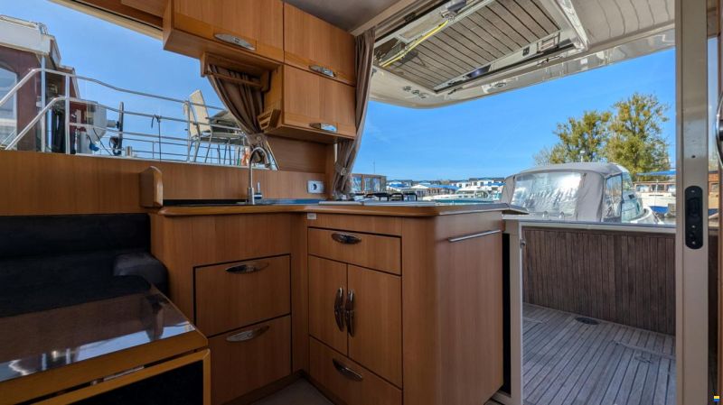 Greenline 33