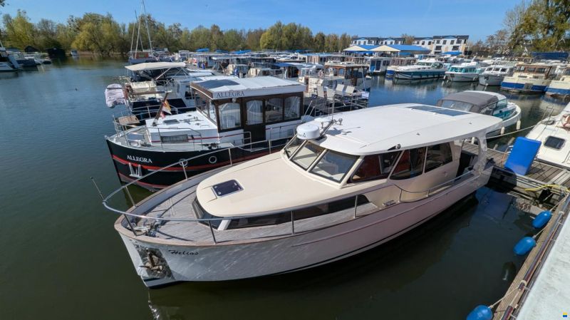 Greenline 33