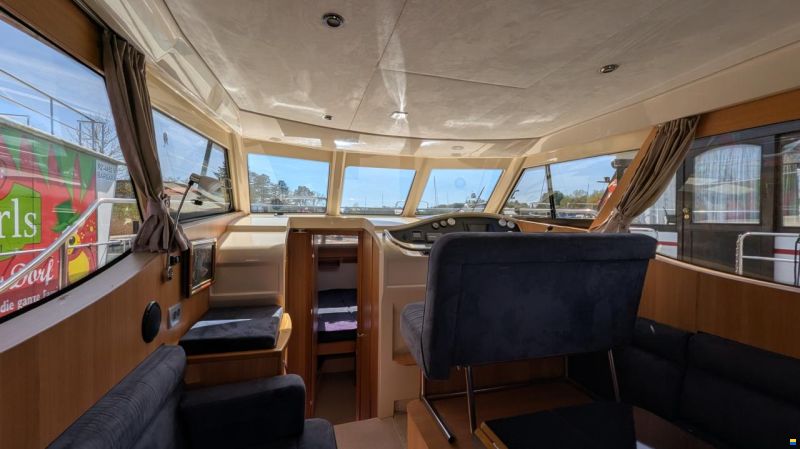 Greenline 33