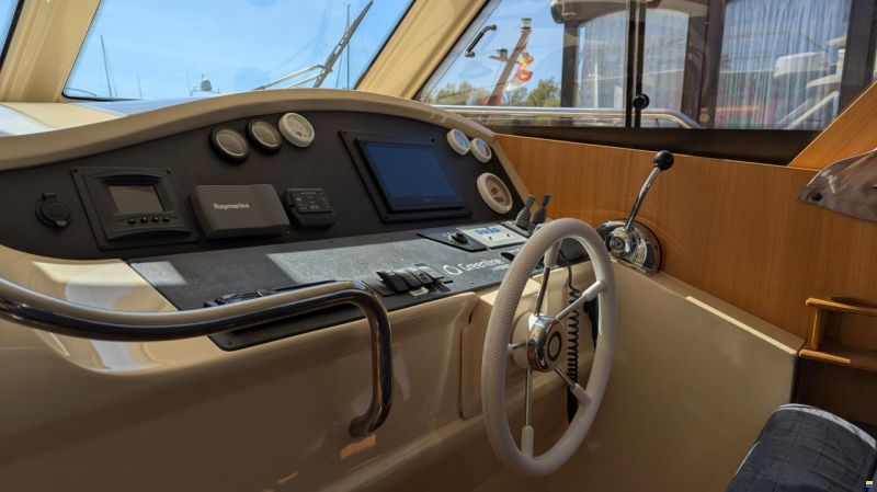 Greenline 33