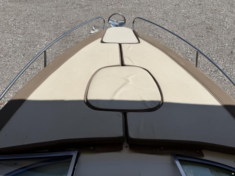 Sea Ray 210 Overnighter