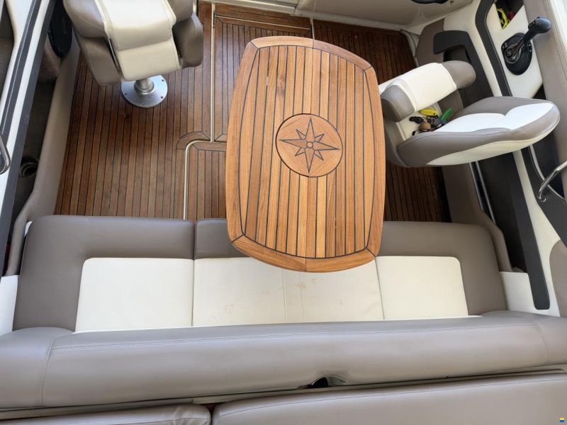 Sea Ray 210 Overnighter
