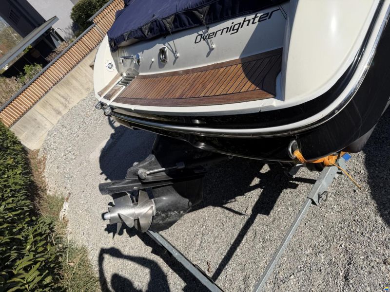Sea Ray 210 Overnighter