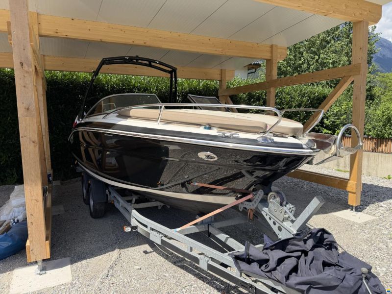 Sea Ray 210 Overnighter