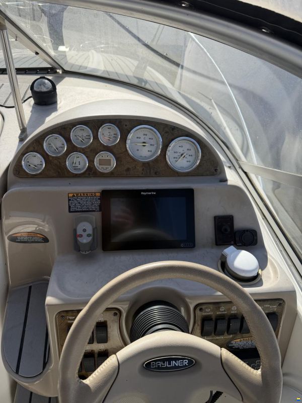 Bayliner 2455