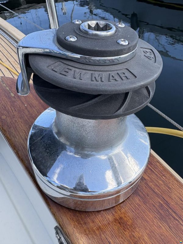 Hallberg-Rassy Monsun 31