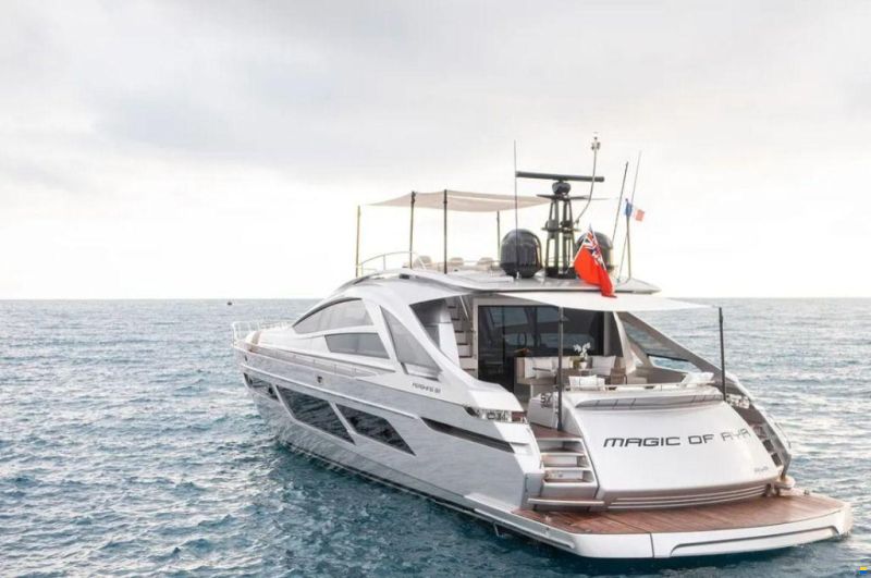 Pershing 9X