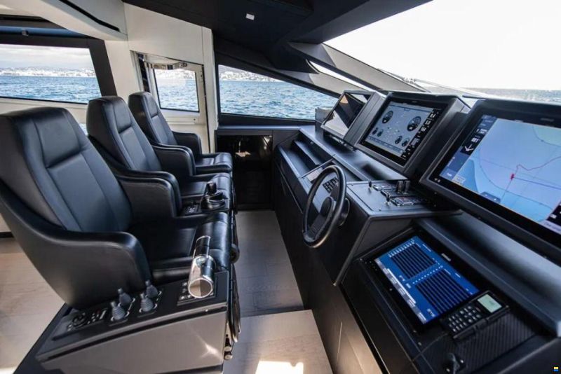 Pershing 9X