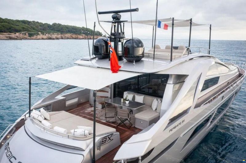 Pershing 9X