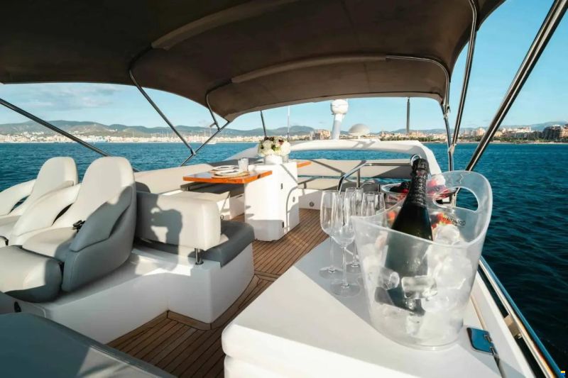 Sunseeker Manhattan 53