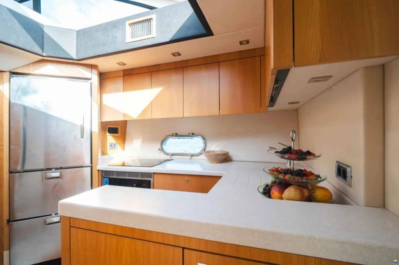 Sunseeker Manhattan 53
