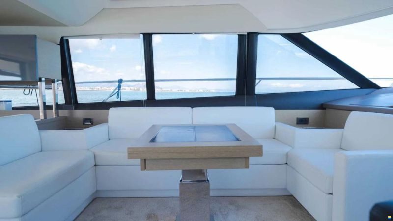 Prestige 560