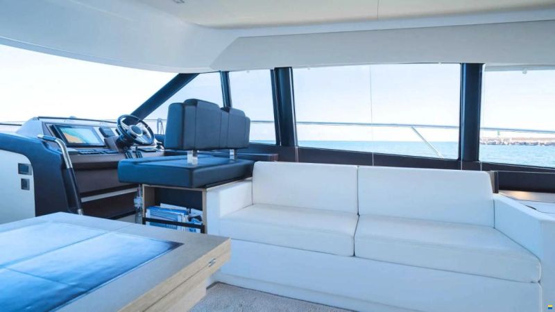 Prestige 560