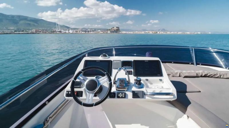 Prestige 560
