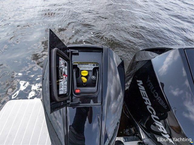 Axopar 28 - Open
